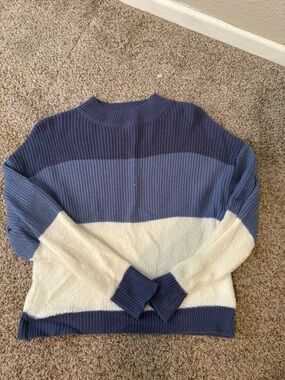 Women’s Blue and White Colorblock Knit Sweater